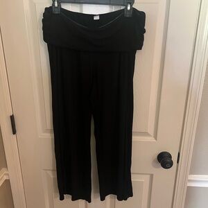 Old Navy Black Wide Leg Ribbed Capris